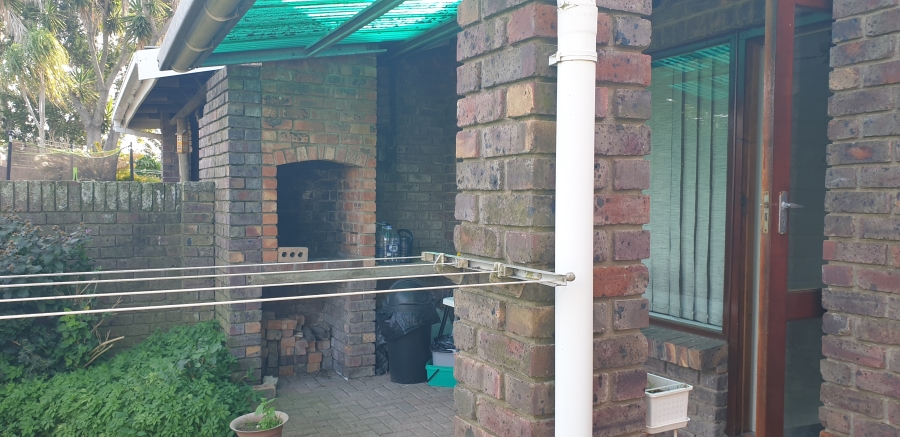 To Let 2 Bedroom Property for Rent in Kabega Park Eastern Cape